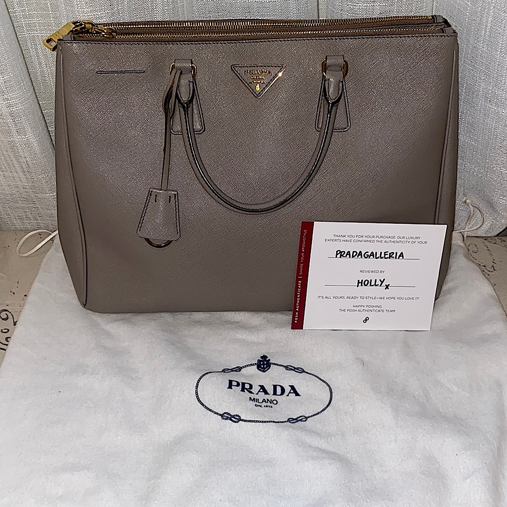 Prada galleria saffiano leather medium bag